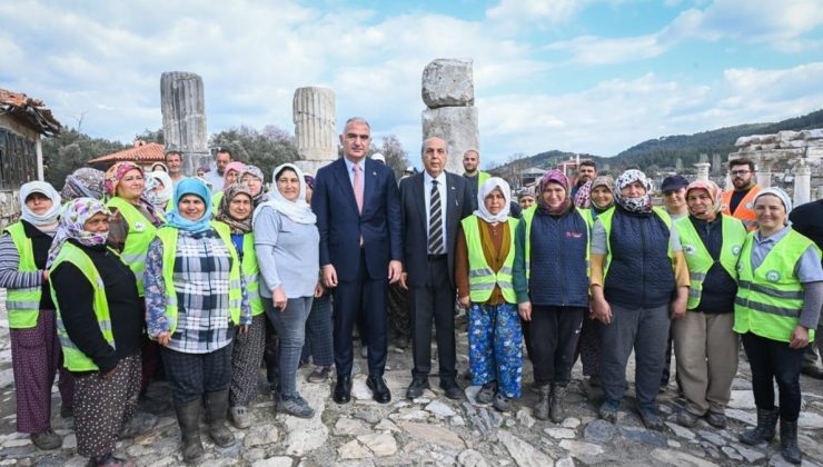 Bakan Ersoy, Stratonikeia Antik Kenti’ni tanıttı