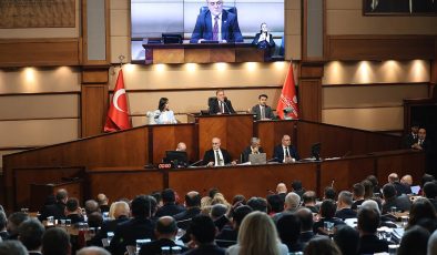 İBB Meclisi’nde ‘Deniz Gezmiş’ tartışması