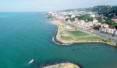 Prof. Dr. Osman Bektaş: Sürekli ısınan Karadeniz ölüyor