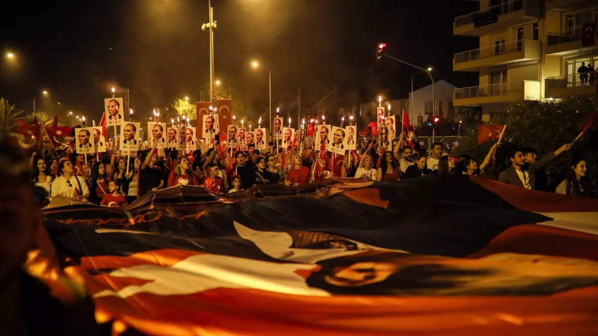 Cumhuriyet’in 101. Yılı Antalya’da Coşkuyla Kutlandı