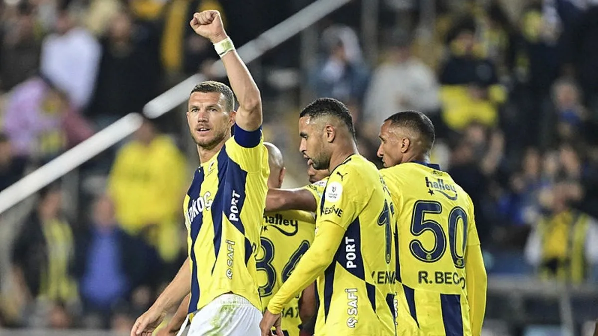 Fenerbahçe, golcüleriyle güldü! Derbi haftasını kayıpsız geçti…