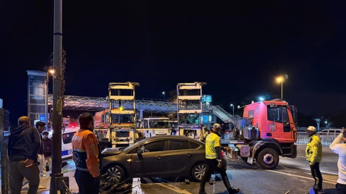 Son dakika! Bakırköy’de feci kaza: Trafik ekibine İETT otobüsü çarptı: 1 polis şehit